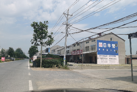 都安如何能保证墙体广告的醒目性？