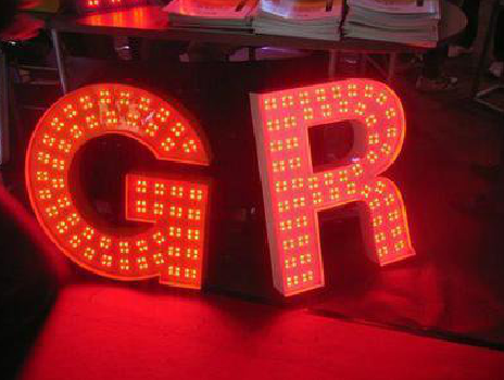 都安LED发光字常见的安装误区。